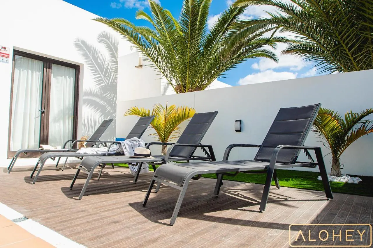 Villa Orcades Close To Town Center Pool & A/C Playa Blanca  0*, Playa Blanca (Lanzarote) Spain